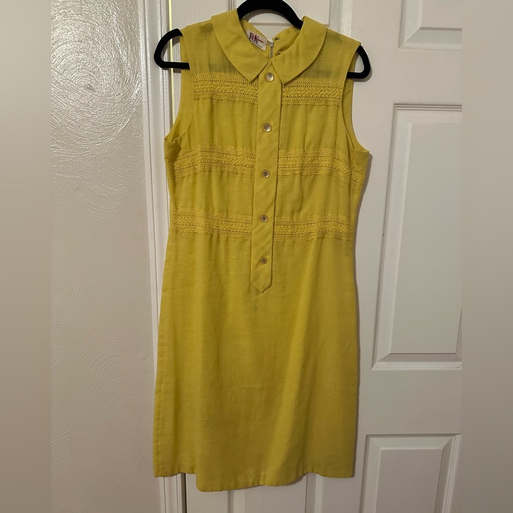 Vintage Yellow Sheath Dress with Peter Pan Collar